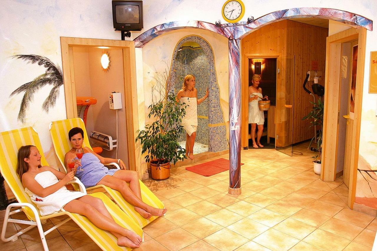 Gasthof-Hotel Winkler Muhldorf  Екстер'єр фото